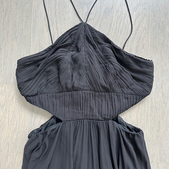 AMUR Janet Halterneck Cutout Pleated Gown Cut Out Black Maxi Dress Halter Sz 10 - Picture 4 of 9